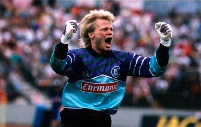 背後的複雜 背後的複雜